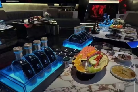 亳州火爆夜场招聘女模,高薪拿到手软